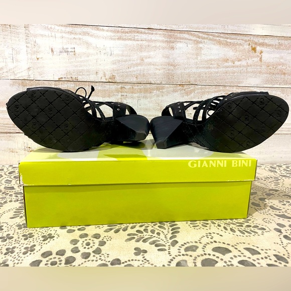 EUC Gianni Bini Gear Up Black Leather heels size 9 🖤 - Picture 7 of 7